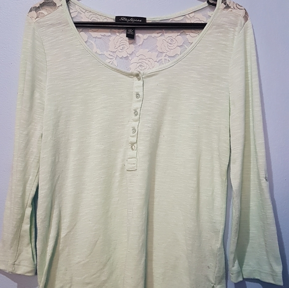 Beautiful button up top - comes with free item - Picture 2 of 2